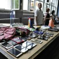 Škola u Gornjem Milanovcu zabranila mobilne: Ne smeju da ih koriste ni učenici, ni nastavnici, evo koja je kazna ako neko…