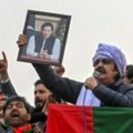 Sud u Pakistanu suspendovao presudu za korupciju, Kan i supruga ostaju iza rešetaka