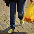 Ministar Momirović: Upotreba plastičnih kesa u trgovini smanjena za 80 odsto