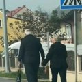 Srce da ti pukne! Snimak kao dokaz prave ljubavi! Cela Srbija pohvalila ovog deku - ostali muškarci bi mogli da nauče nešto…