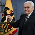 Nemci, srećna Nova godina, al' raspušta se Bundestag