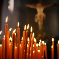 Građani od jutros odaju poštu stradalima u masovnom ubistvu u Ribnikaru