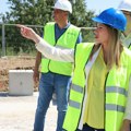 Dubravka Đedović Handanović pokazala trudnički stomak: Ministarka na terenu, evo kako izgleda u poodmakloj trudnoći (foto)