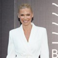Nataša Bekvalac ipak sa muškarcem na moru: U njegovom zagrljaju je najsrećnija (foto)