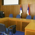 Potresno suđenje lekaru iz Rume okrivljenom za akušersko nasilje Majka koja je izgubila bebu, teško podnela ispitivanja…