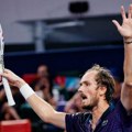 Medvedev poslednji polufinalista mastersa u Šangaju