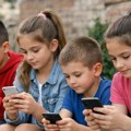 Није само време које деца проводе крај телефона битно, има још једна ствар