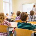 Ministarstvo školama preporučilo da ne ocenjuju učenike od 4. do 8. maja, tokom Nedelje sećanja i zajedništva
