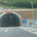 Još jedna vožnja u kontrasmeru: Kod tunela Laz izbegnuta nesreća zahvaljujući razglasu