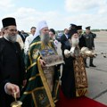 Časni pojas Presvete Bogorodice napustio Hram Svetog Save, svečano ispraćen i na aerodromu "Nikola Tesla"