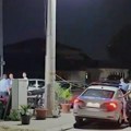 Pucnjava u Lapljem Selu u blizini osnovne škole! Deca gledala kako čovek u crnoj majici ispaljuje hice, u dvorištu škole bile…