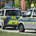 Ovo je prvi snimak haosa ispred banke; Oglasio se portparol policije VIDEO