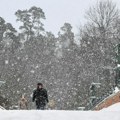 Zima u fotografijama: Nordijske zemlje okovane snegom, ali kupanje napolju ne prestaje