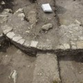 U zucu pronađen deo oltara crkve: Posle nekoliko meseci iskopavanja, otkriveni delovi hrama na lokalitetu Manastirište (foto)
