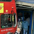 Horor na Vest Endu: Gradski autobus udario pravo u čuveno londonsko pozorište