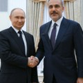 Putin i Fidan razgovarali o Ukrajini i mirovnim pregovorima