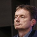 Gašić najavljuje novi izlazak SNS na izbore u mesnim zajednicama