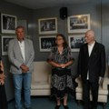 Stihovi za kašiku sirotinje na Kosovu: Matija Bećković i Zvezdara teatar sav prihod od večeri poezije poklonili narodnim…