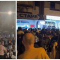 Kao reakcija na nasilje u Vrbasu i Bačkoj Palanci, građani se okupili noćas u više gradova Srbije ispred SNS (VIDEO)