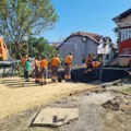 Novi asfalt za sportski teren kod Zdravstvene ambulante 3 (FOTO)