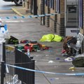 Devetoro teško ranjenih u napadu nožem u vozu u Britaniji
