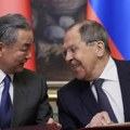 Лавров и Ванг Ји: Да би се постигао мир у Украјини, потребно решити узроке сукоба