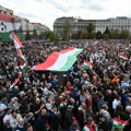 Protesti u Budimpešti: Orbanove pristalice protiv smene predsednika Mađarske