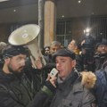 „Ne možete očekivati od lopova da sam sebe uhapsi“: Aleksić pozvao građane na protest u nedelju