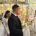 Uroš Živković izgovorio "da" pred Bogom Zavirite na intimnu ceremoniju crkvenog venčanja, Jovana blista (foto)