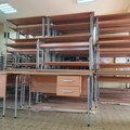Ekonomska škola Pirot dobila novi nameštaj uz podršku Ministarstva pravde