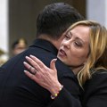 Pred kamerama zagrljaji, iza kulisa pale teške reči između Meloni i Zelenskog: "Počni da razmišljaš da je vreme za neke bolne…