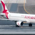 Putnik otvorio izlaz za slučaj opasnosti u avionu, bilo mu muka: Bizaran incident u Indiji