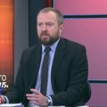 Mirković: Usvojena rezolucija, dokument sa ciljem dodatnog pritiska na Vučića