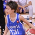 U Arilju raste košarkaški talenat: Vuk Lukić vrlo rano počeo da igra za stariju generaciju (foto)