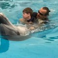 Sa delfinom je lakše uspostaviti poverenje nego sa čovekom! Terapeut o magiji životinja koje na čudesan način mogu lečiti…