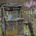 Starac nađen mrtav u bunaru kod Leskovca