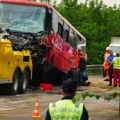 Jeziva nesreća, direktan sudar autobusa i automobila: Skoro 30 povređenih, ima mrtvih VIDEO