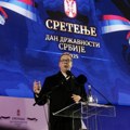 Vučić: Srbija ugrožena spolja, a pomažu mnogi iznutra i manipulišu decom