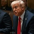 Trump potpisuje trgovinski sporazum s Velikom Britanijom
