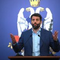 Šapić o kockama u centru grada: Morali smo da ih sklanjamo zbog mitinga jer su govorili da će se gađati sa njima (VIDEO)