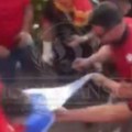 Epski skandal! Albanci rastrgli zastavu Srbije uoči meča s Orlovima, sramotne scene u Tirani!