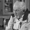 Prva nagrada "Milovan Danojlić" knjizi "Zagrl'te ih, pesme moje" Vlaste N. Cenića