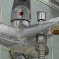 Genijalan trik koji je zaludeo internet Zaboravite na skupu hemiju, premažite slavine ovim sastojkom - i kamenac će nestati…
