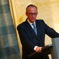 Мерц сломљен, заплакао током говора: Срамота ме је као Немца ВИДЕО