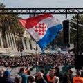 "Za dom spremni" i Tompsonove pesme odjekuju Splitom – protest "Torcide" zbog hapšenja izgrednika, upućene nove pretnje