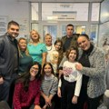 Udružene "Uvek sa decom" obradovalo mališane sa onkologije: Marko Nikolić i Đurđa Milojković "drže časove" humanosti...