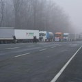 Prevoznici iz Srbije i BiH nastavljaju blokade teretnih graničnih prelaza