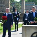 Ruski i srpski ministri Rešetnjikov i Popović položili vence na groblju oslobodilaca Beograda /foto/
