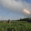 Zelenski: Pogođene dve ruske rafinerije udaljene 1.500 kilometara od fronta