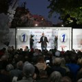 Vučić: "Ako rast bude veći od 4,2 odsto, penzije će porasti više od 10 odsto"